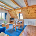 Apartmán-hotel Jítravský Dvorec 4*