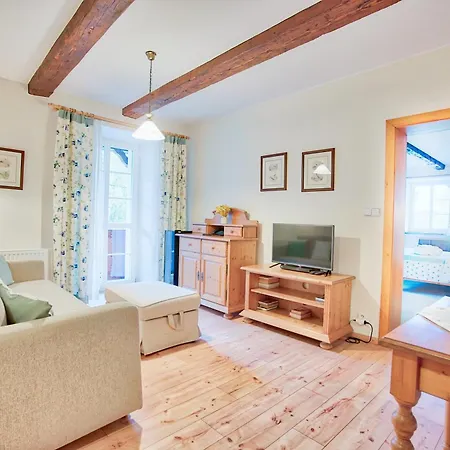 Apartmán-hotel Jítravský Dvorec 4*