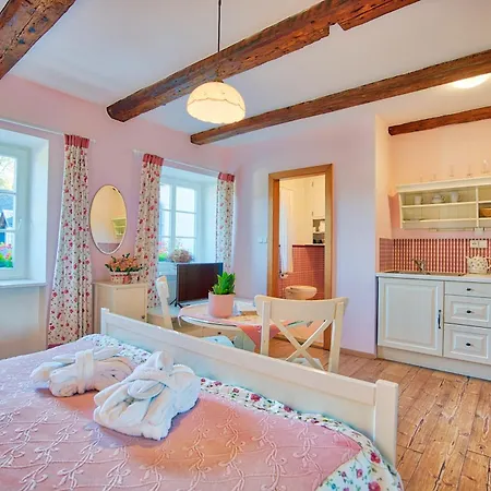 Apartmán-hotel Jítravský Dvorec Aparthotel Rynoltice