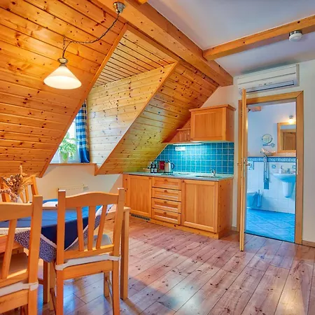 Apartman-hotel Jitravsky Dvorec 4* Rynoltice