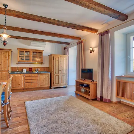 Apartahotel Apartmán-hotel Jítravský Dvorec