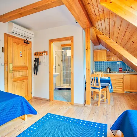 Aparthotel Apartmán-hotel Jítravský Dvorec 4*