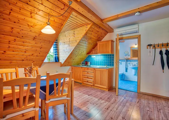 Apartmán-hotel Jítravský Dvorec 4* Rynoltice