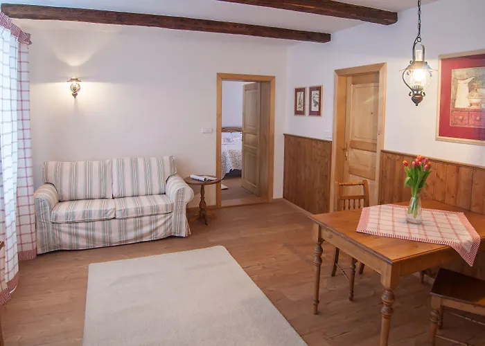Aparthotel Apartman-hotel Jitravsky Dvorec 4*