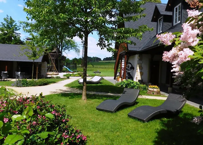 Aparthotel Apartmán-hotel Jítravský Dvorec 4*